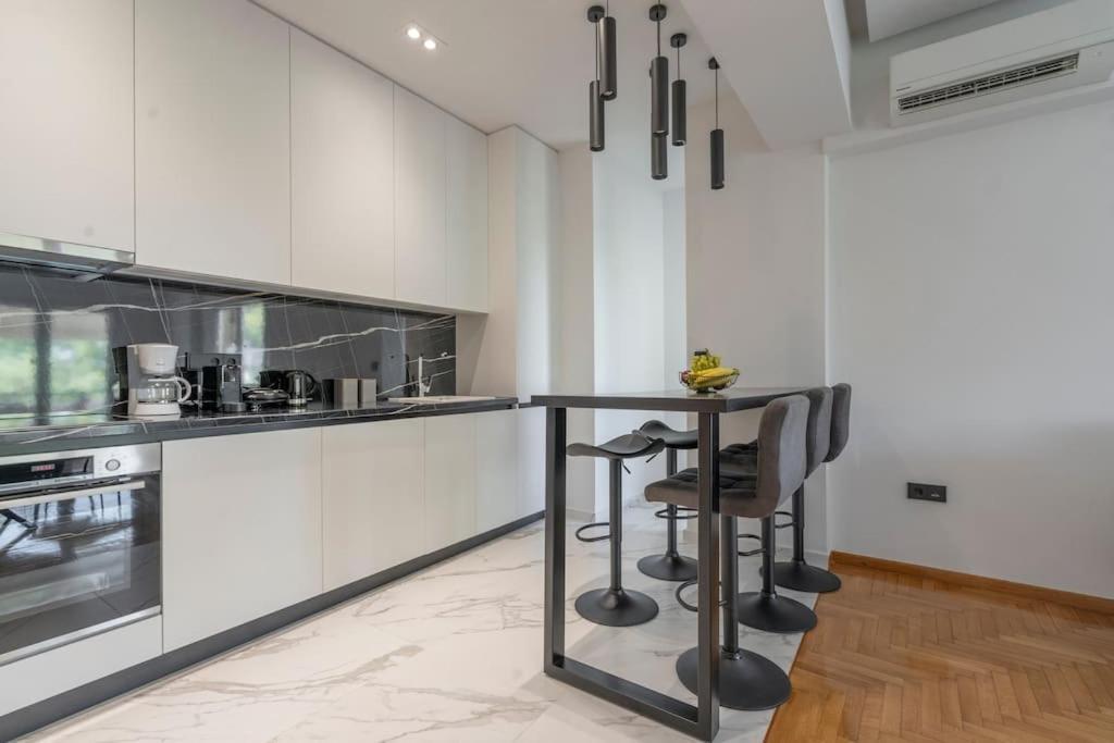 Appartement Voula's 2br Escape Elegant And Stylish Living *