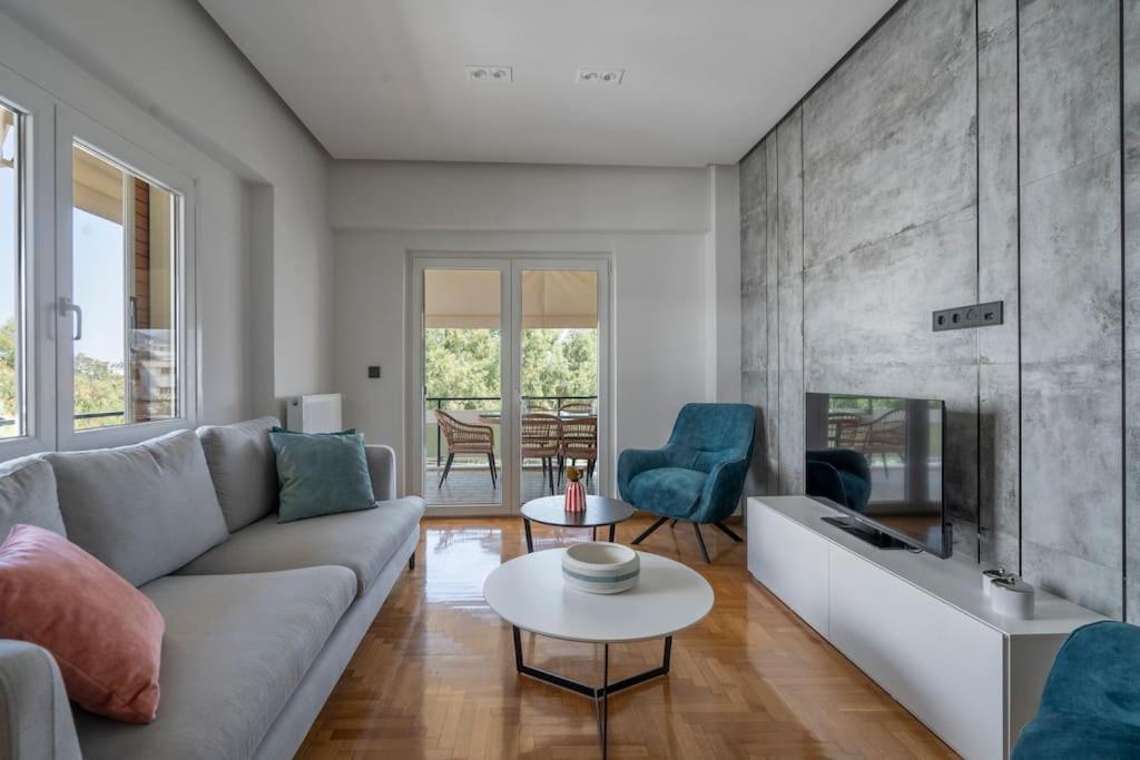 Voula's 2br Escape Elegant And Stylish Living Athènes